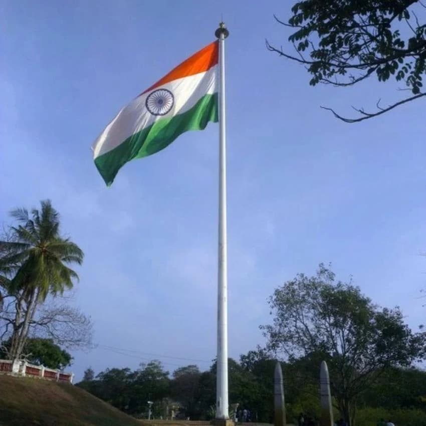Polished Aluminium High Mast Pole For National Flags