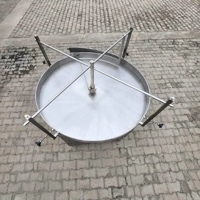 Turn Table