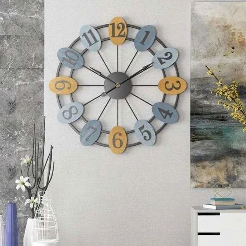 Big Encarved Numbering Metal Wall Clock, Size: 24 Inches