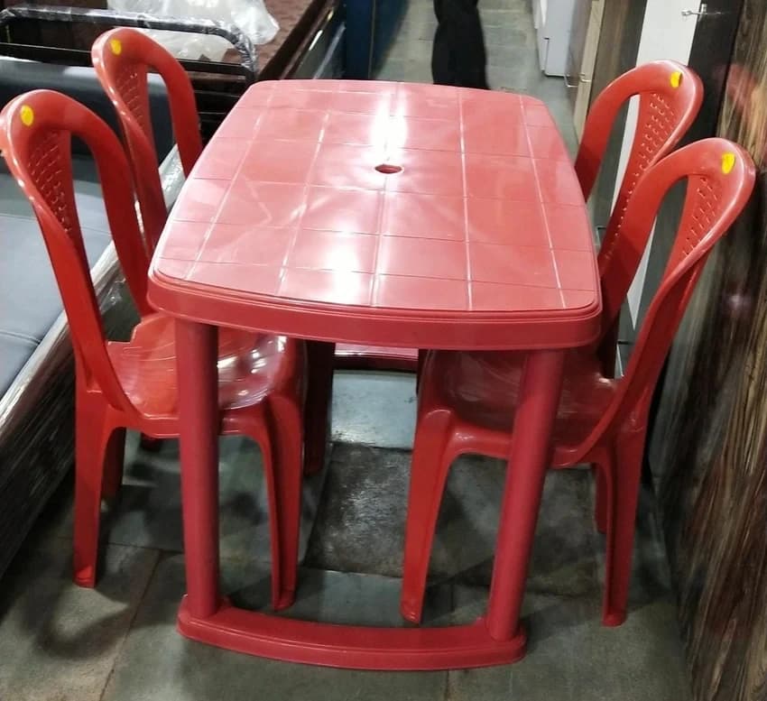 Plastic Dining Table With 4 Chairs