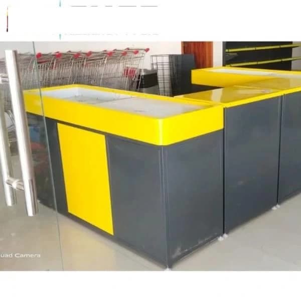 Supermarket Cash Counter