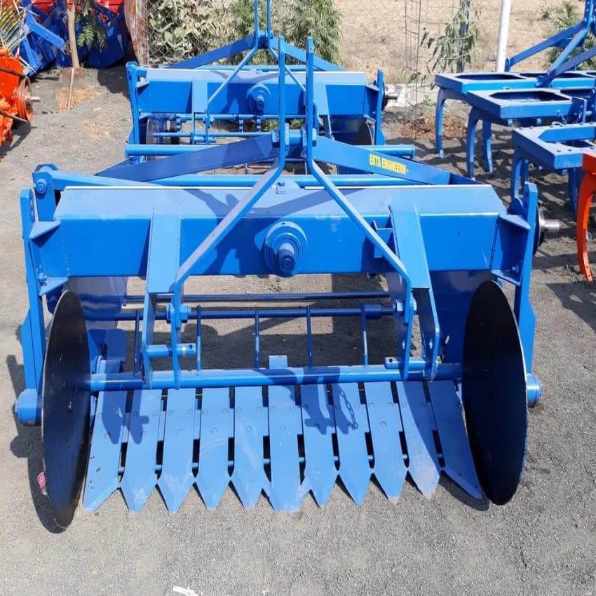 BHARAT Potato Digger, Capacity: 2 Row