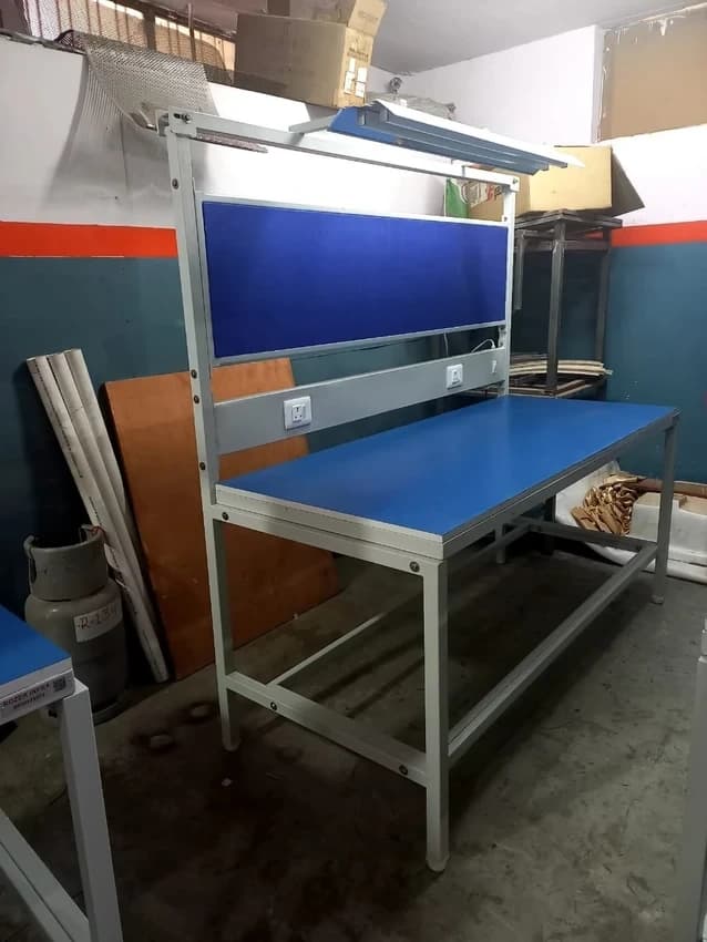Industrial Workstation Inspection Table, Size: 6x2x4 Ft
