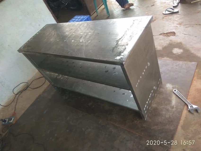 Rectangular Metal Office Table, With Storage, 1 Year