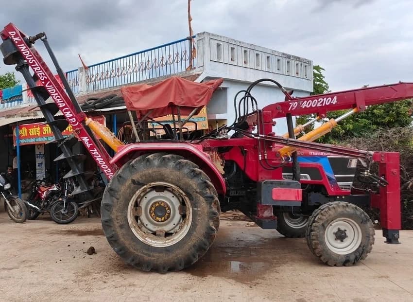 Pole Erection Machine