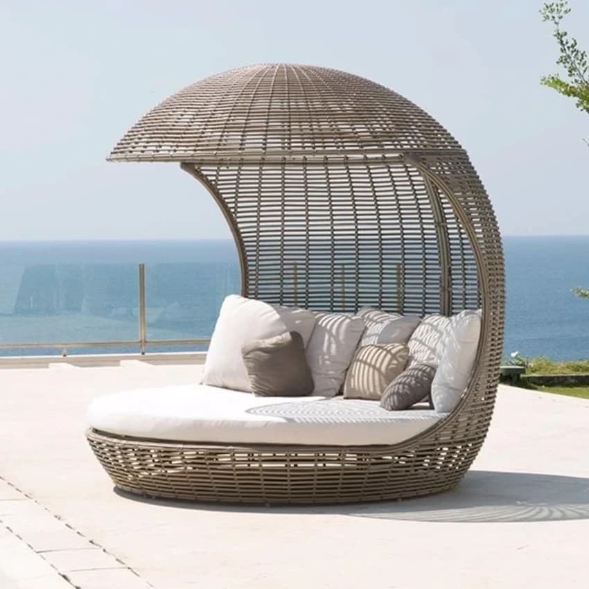 Wicker Day Bed