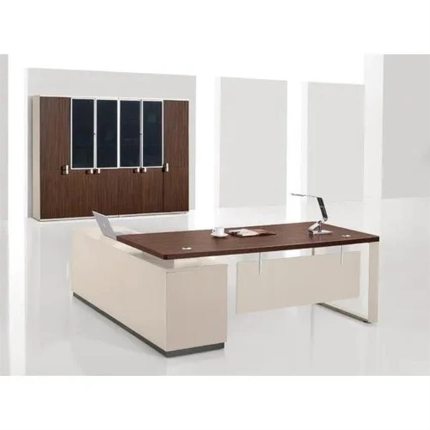 Wooden Square Manager Office Tables, Warranty: 5 Year