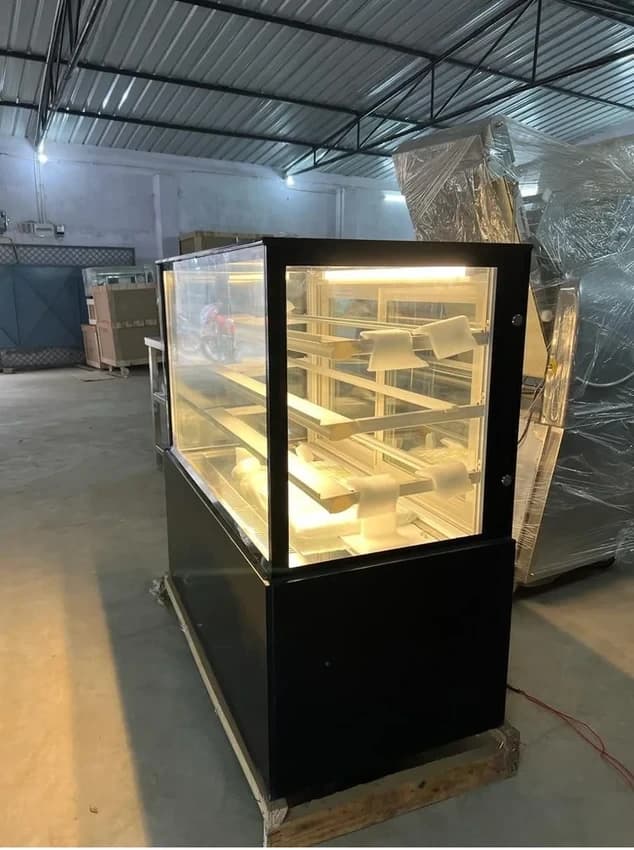 Sweet Display Counter