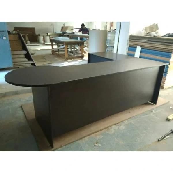Office Furniture Executive Desks