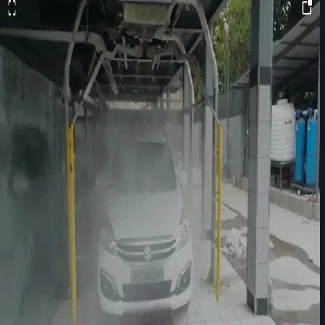 Robotic Car Washing System With 360 Degree Rotating Arms