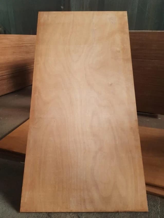 Gurjan Plywood, Thickness: 18 mm, 8x4 ft