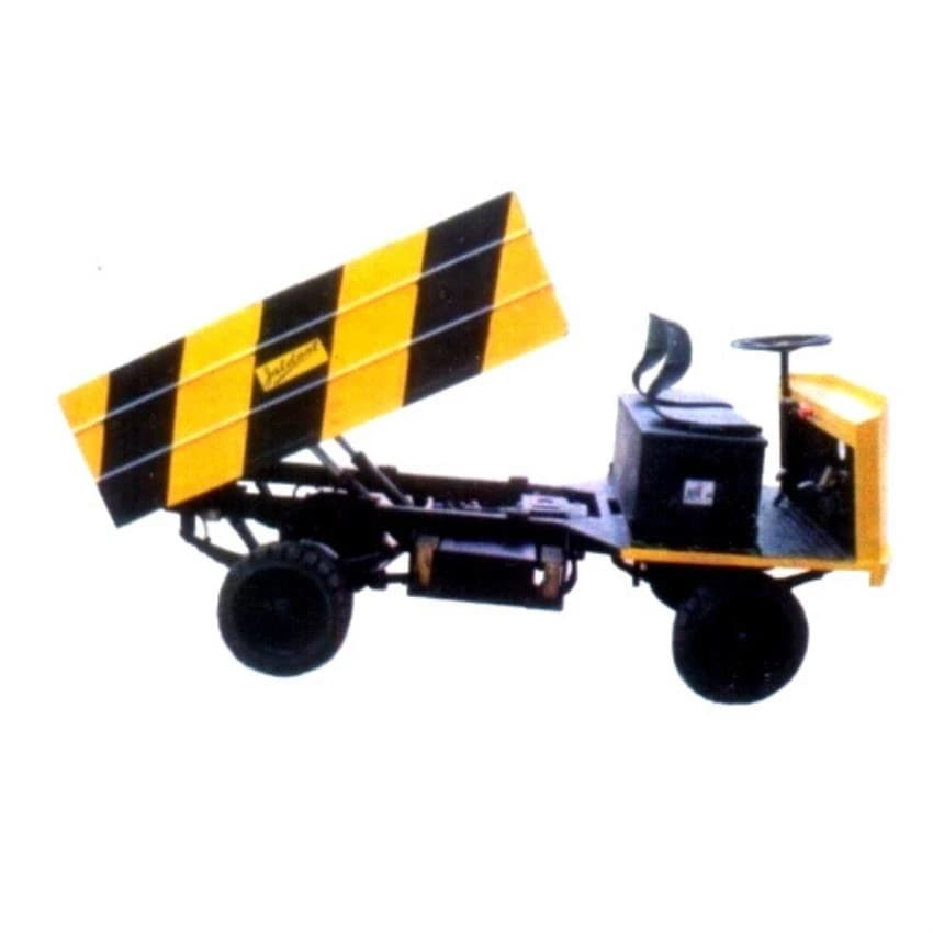Black & Yellow Stainless Steel 4 Wheeler Dumper, Capacity: 2000 kg