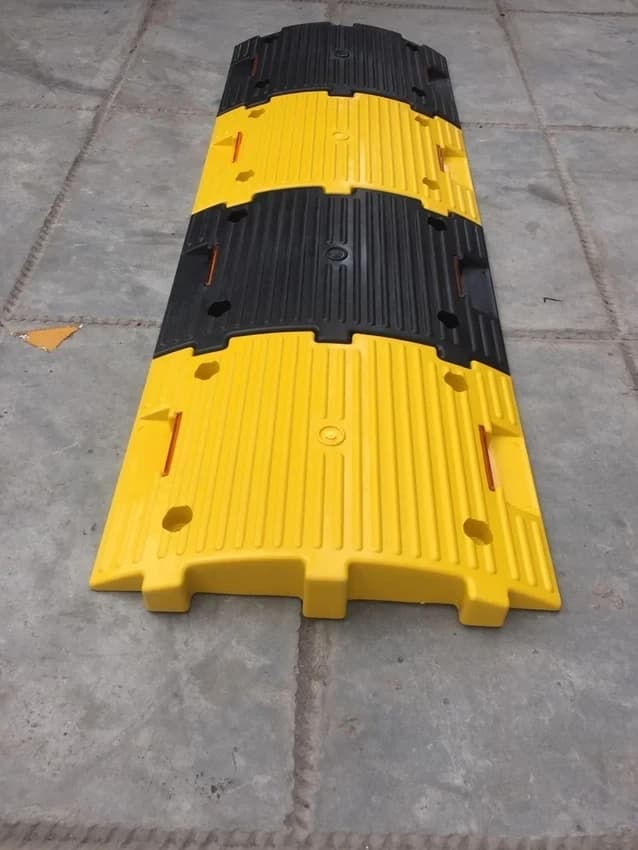 Rubber Speed Hump, 50 mm, 250 mm