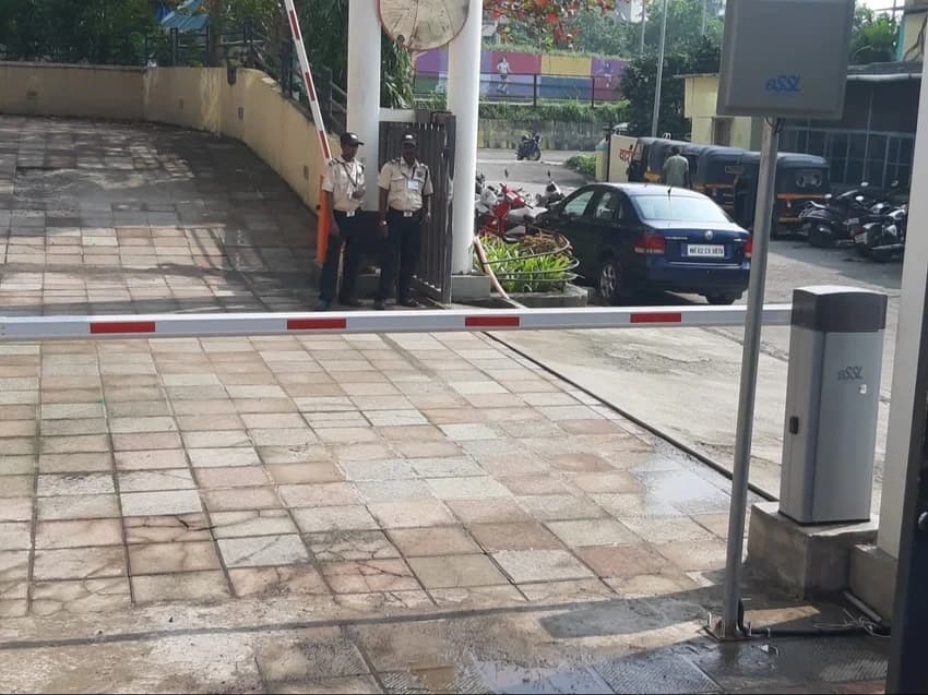 Stainless Steel Id Tech Toll Plaza Boom Barrier