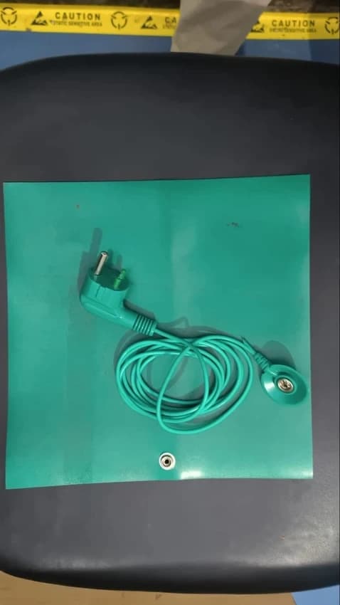 GROUNDING MAT PAD WITH GROUNDING PLUG, Thickness: 1.5Mm