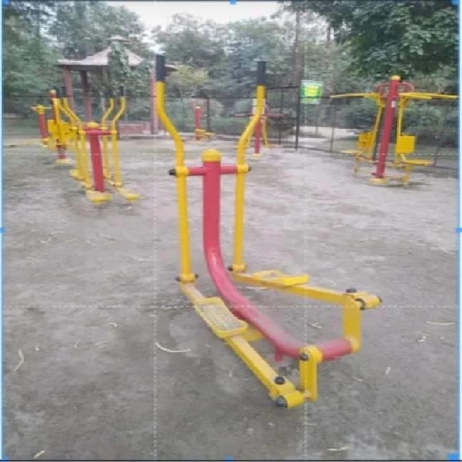 Open Gym Equipment Single Skier