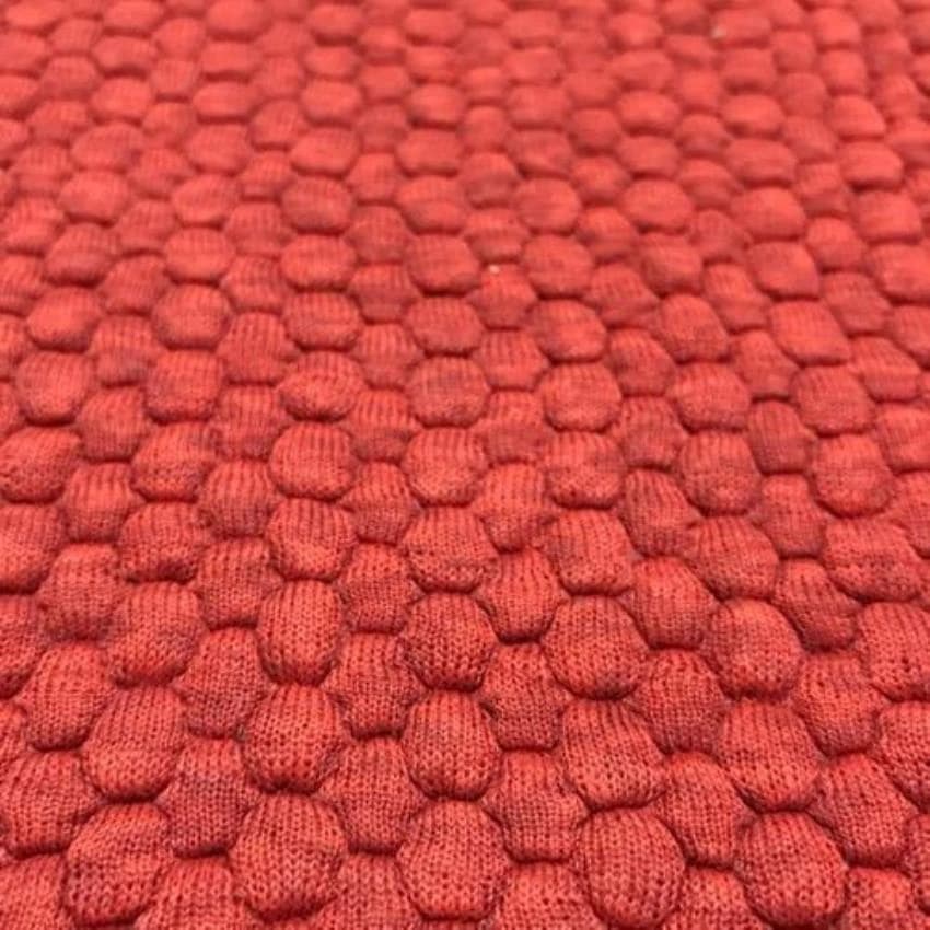 Red Plain Quilt Fabric, Use: For Quilt