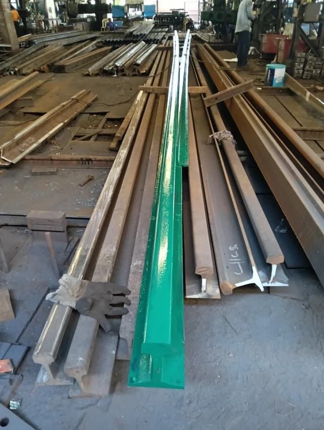 IRON TONGUE RAIL