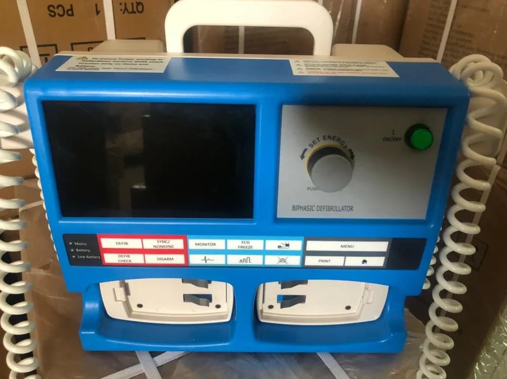 Biphasic Defibrillators With Aed KM-2008, 7 inch, Energy range: 50-200 J